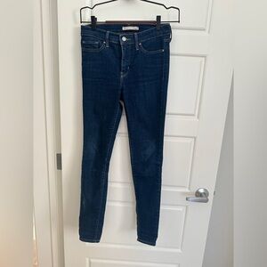 Levi’s 310 Shaping Skinny
